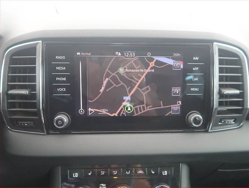 Škoda Karoq (2023) Style 2.0 TDI - fotka 16 z 16