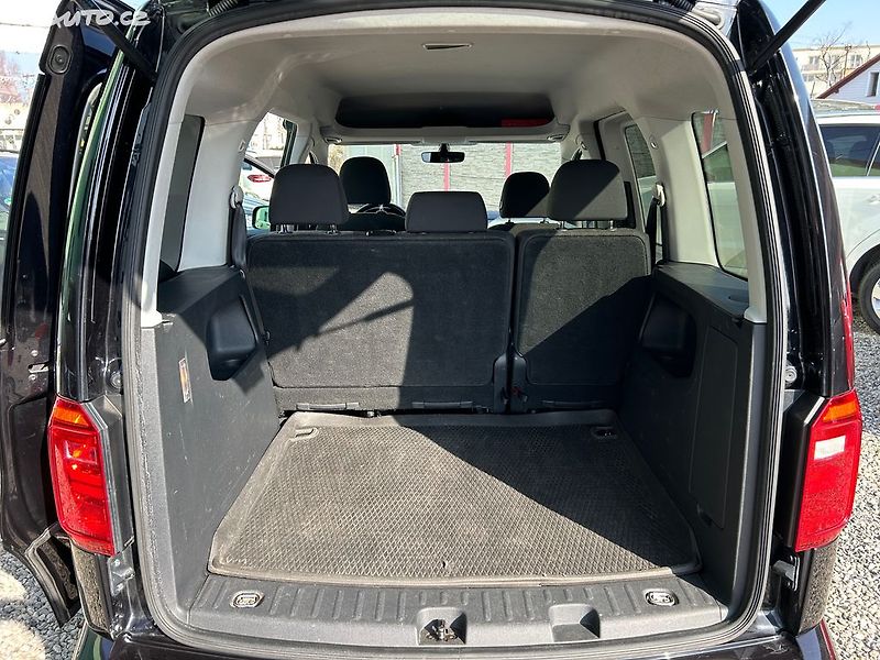 Volkswagen Caddy (2016) 2.0 TDi LIFE servisní kniha - fotka 17 z 35