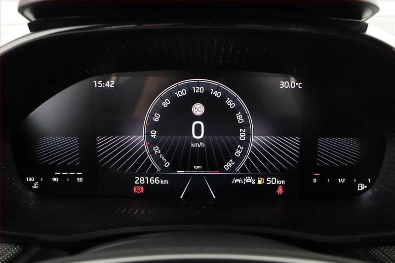 Škoda Fabia (2024) 1.0, SELECTION, DPH, SENZORY - fotka 9 z 18