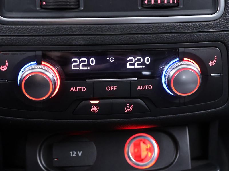 Audi A6 Allroad 3,0 TDI 230kW 4x4 Tažné - fotka 24 z 33