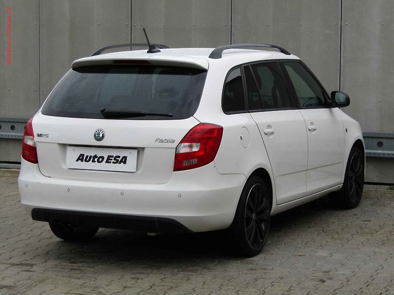 Škoda Fabia (2010) 1.4 TSi, ČR, RS, servis.kniha - fotka 4 z 19