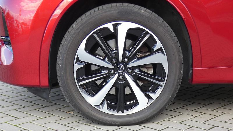 Mazda CX-60 2.5 e-Skyactiv PHEV Takumi - fotka 27 z 28