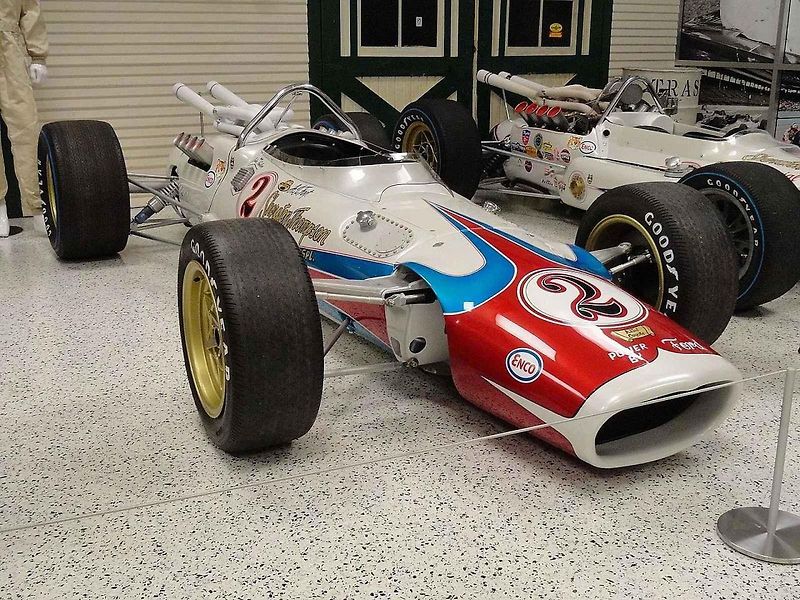 Magazín Motor Sport sestavil žebříček 10 nejúspěšnějších závodních jezdců světa. Tomu vévodí trojice Jim Clark, Lewis Hamilton a Ayrton Senna.