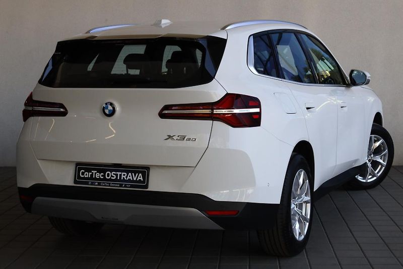BMW X3 20 xDrive - fotka 3 z 18