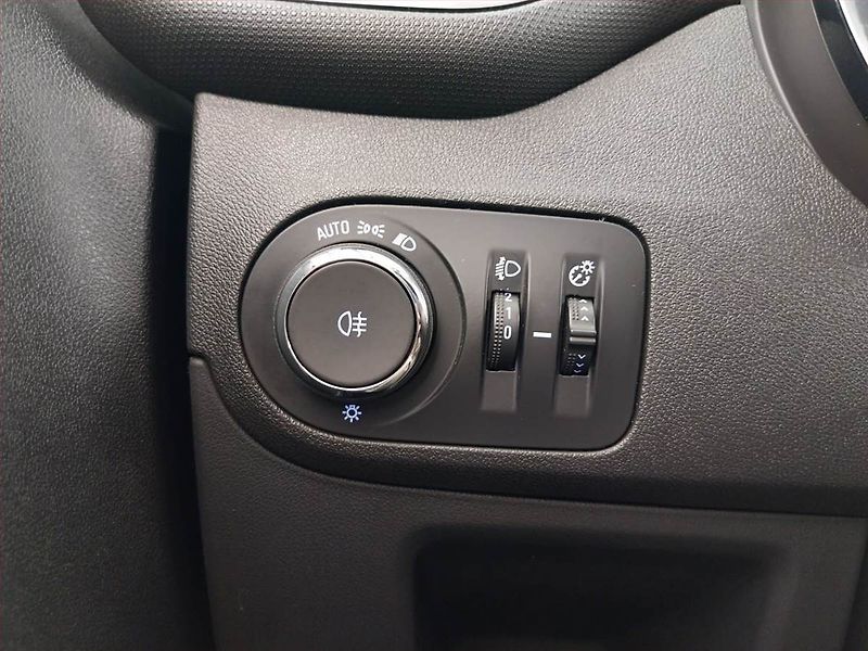 Opel Crossland X (2018) Innovation 1.2 Turbo, Automat - fotka 19 z 20