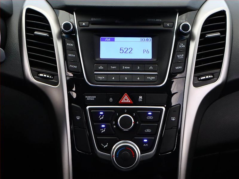 Hyundai i30 (2016) 1.6 GDI, Serv.kniha, Tempomat - fotka 10 z 14