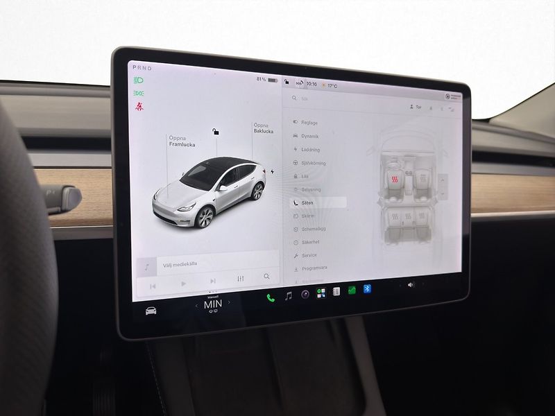 Tesla Model Y Long Range AWD - fotka 21 z 29