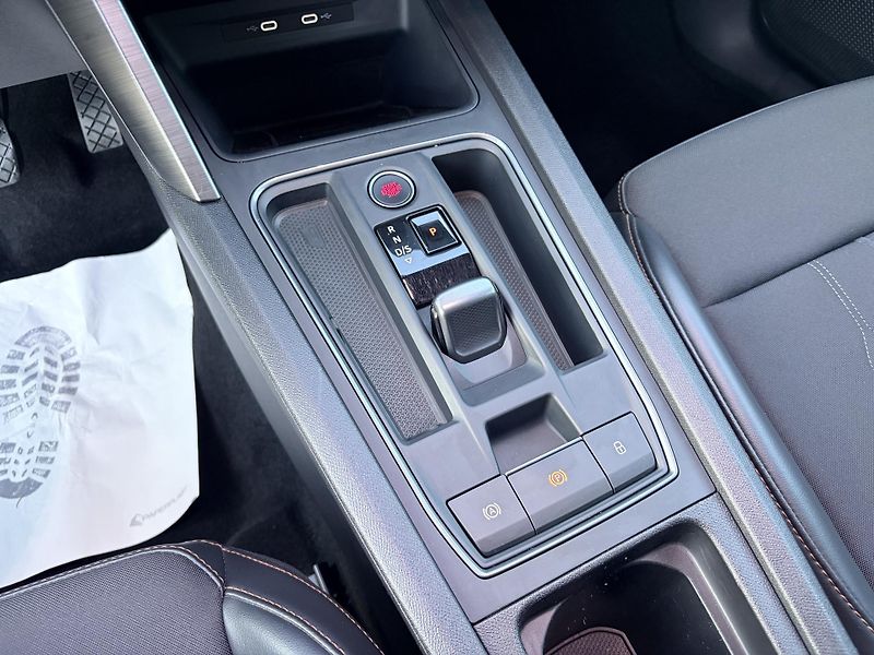 Cupra Formentor 1.5TSI 110KW DSG LED  - fotka 22 z 52
