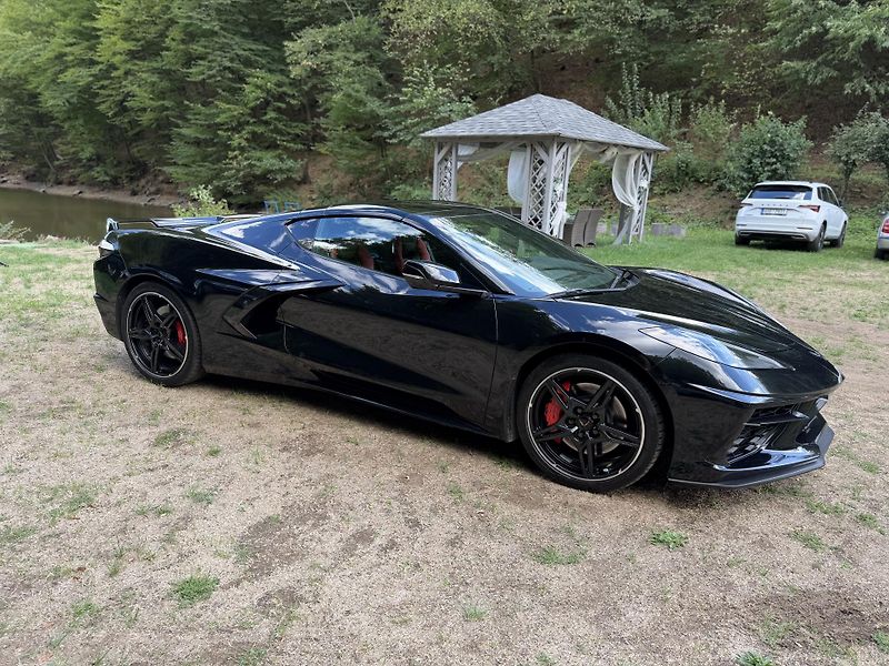 Chevrolet Corvette (2021) Z51-LIFT-CARBON-VZDUCH-TOP- - fotka 5 z 20