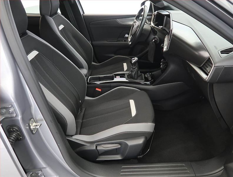 Opel Mokka (2024) GS-Line 1.2 Turbo, Kůže - fotka 9 z 21