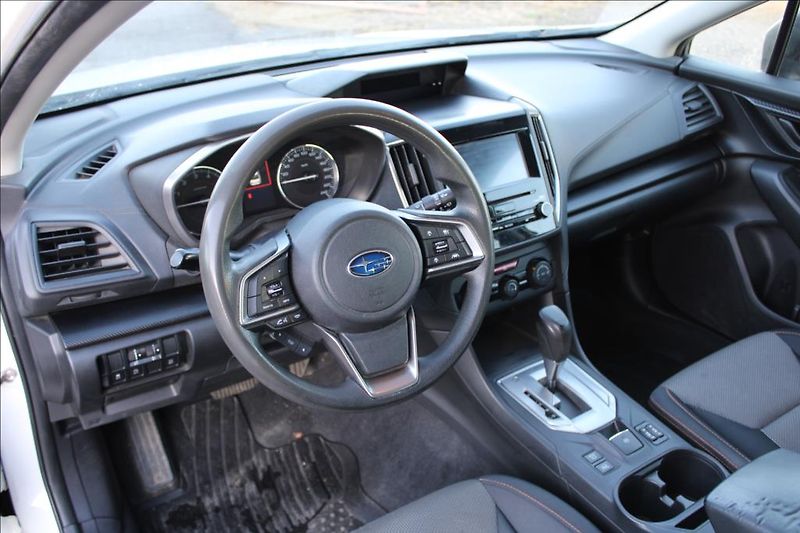 Subaru XV 1,6 i  1.maj.,ČR,serviska - fotka 10 z 28
