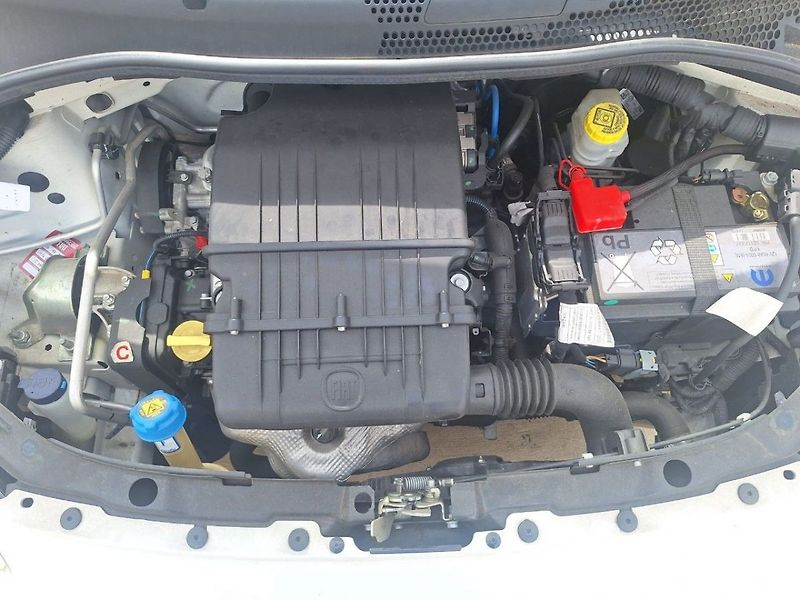 Fiat 500 1,2 65k Edice Collezione - fotka 23 z 25