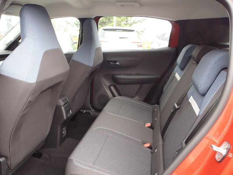 Opel Frontera Edition Hybrid 1.2 Turbo 81kW - fotka 11 z 28