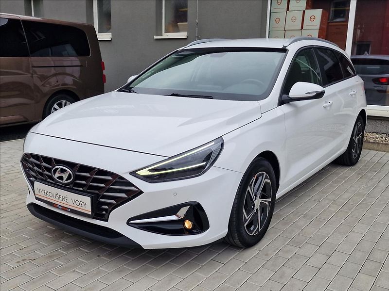 Hyundai i30 1.0 T-GDI Comfort,ČR,1.Maj. - fotka 5 z 49