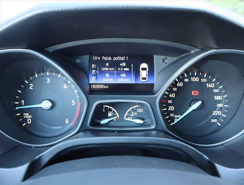 Ford Focus (2016) 1.5 TDCi, Tempomat - fotka 11 z 14
