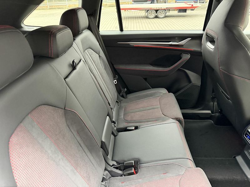 Škoda Kodiaq (2026) RS 2.0TSI 195kW 4X4 DCC NT HUD - fotka 28 z 47