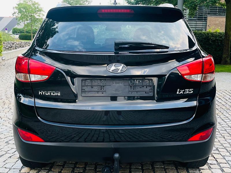 Hyundai ix35 2.0i MANUÁL VÝHŘEV TAŽNÉ - fotka 16 z 43
