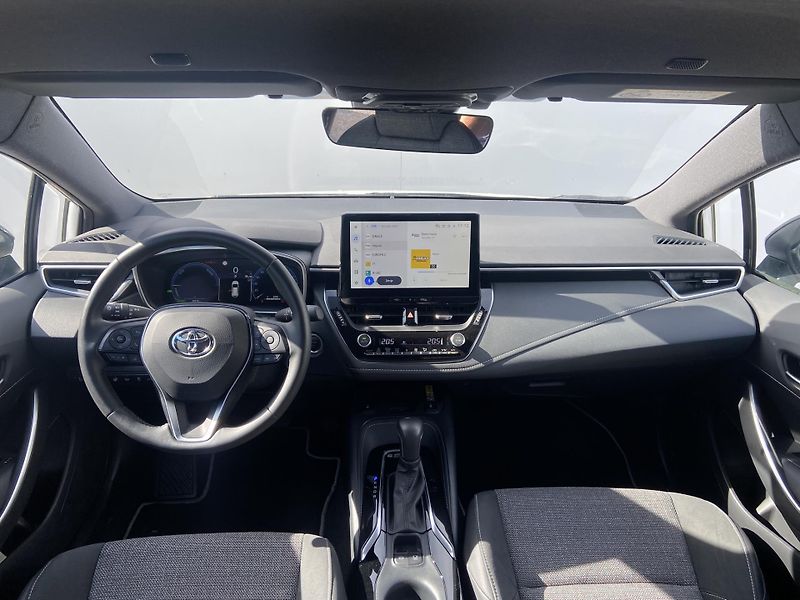 Toyota Corolla 1.8 HSD 140k e-CVT Style - fotka 5 z 22