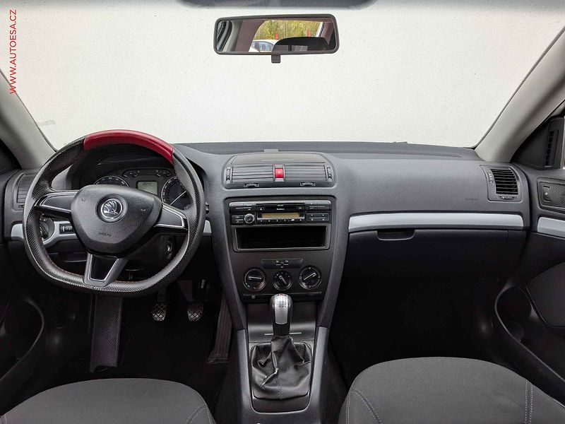 Škoda Octavia (2007) 1.9 TDi 4x4, ČR, AC, TZ - fotka 8 z 13