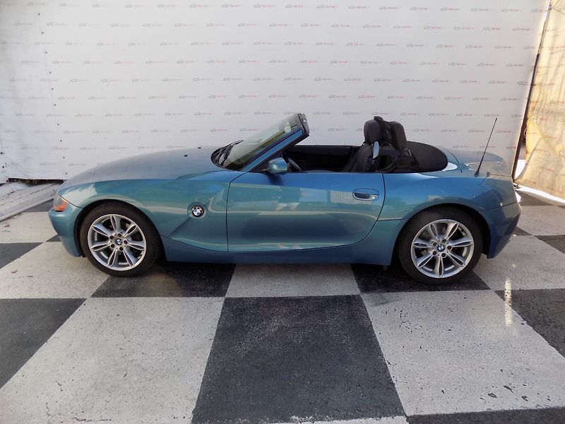 BMW Z4 (2004) 2.5i/el.střecha/klima/xenon/ - fotka 2 z 31