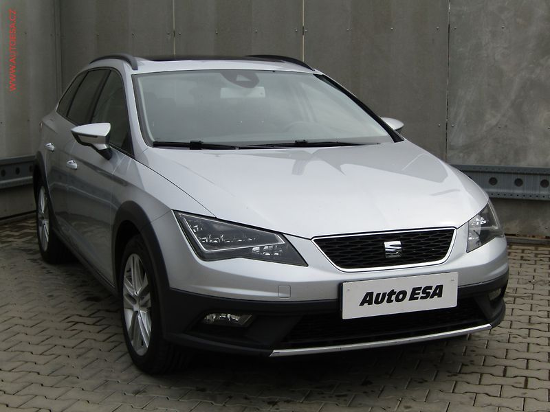 Seat Leon (2015) 2.0 TDi 4x4, X-Perience, DSG - fotografie inzerátu