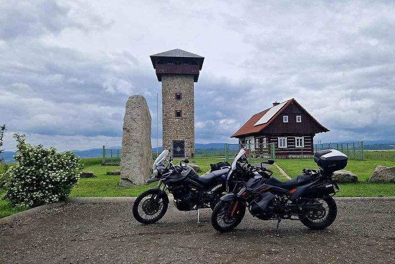 Motorkáři objevují Česko s aplikací Motokeška.