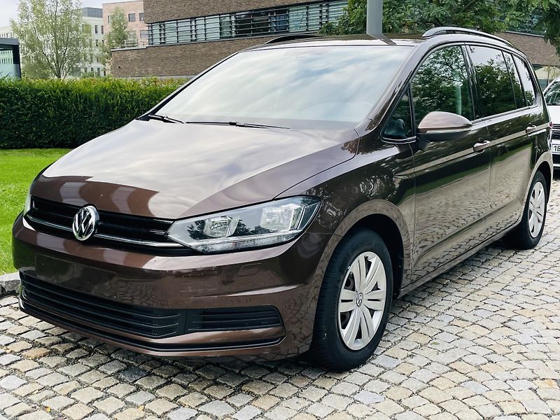 Volkswagen Touran 1.2TSI MANUÁL 7MÍST SERVISKA - fotka 5 z 42