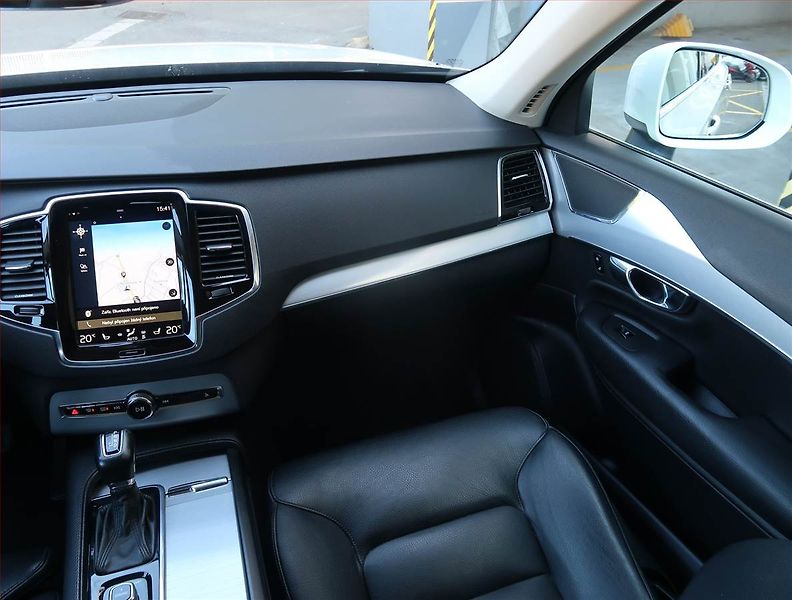 Volvo XC90 (2015) D5 AWD - fotka 8 z 25