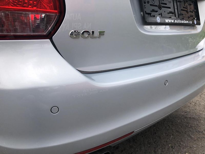 Volkswagen Golf Variant (2011) 2,0TDi STYLE nez. rezervace - fotka 47 z 68