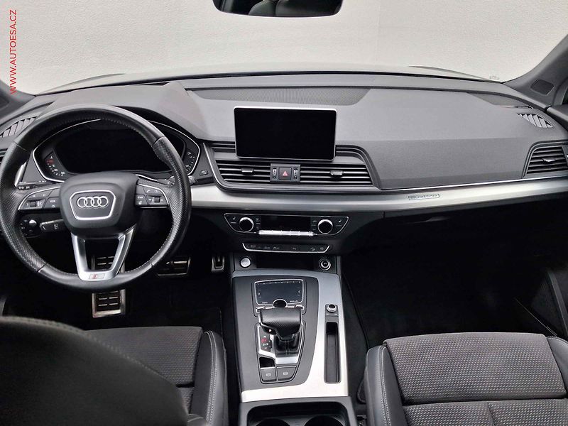 Audi Q5 (2018) 2.0 TFSi quattro, S-line, AT - fotka 8 z 21