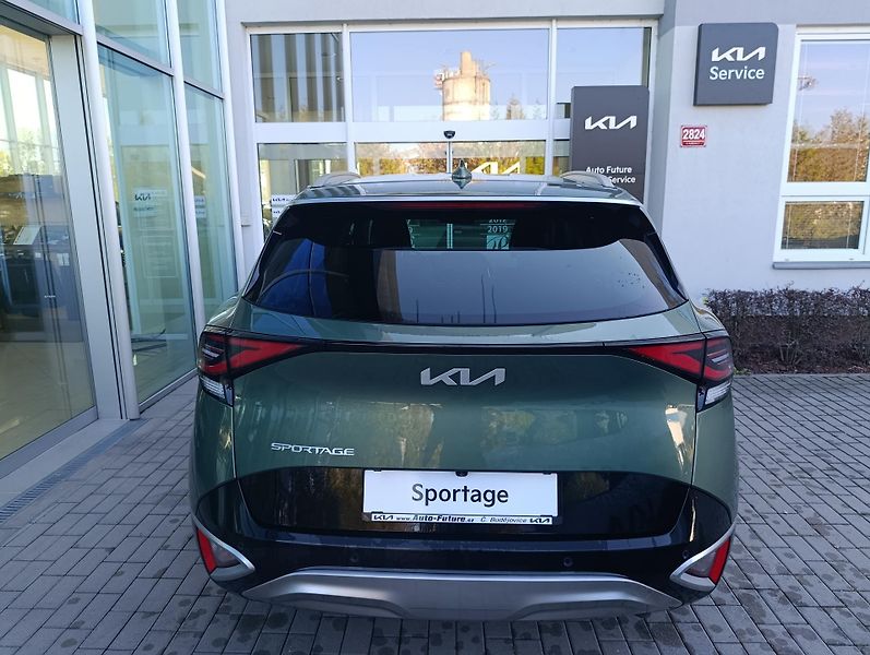 Kia Sportage (2022) 1.6 T-GDi 110Kw Top 4x4 ČR 1. - fotka 4 z 17