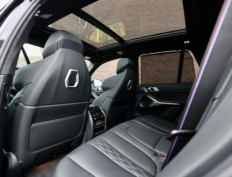 BMW X5 (2025) 50e xDrive M SPORT PRO - fotka 25 z 44