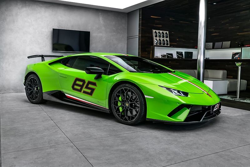 Lamborghini Huracán Performante - fotka 4 z 29