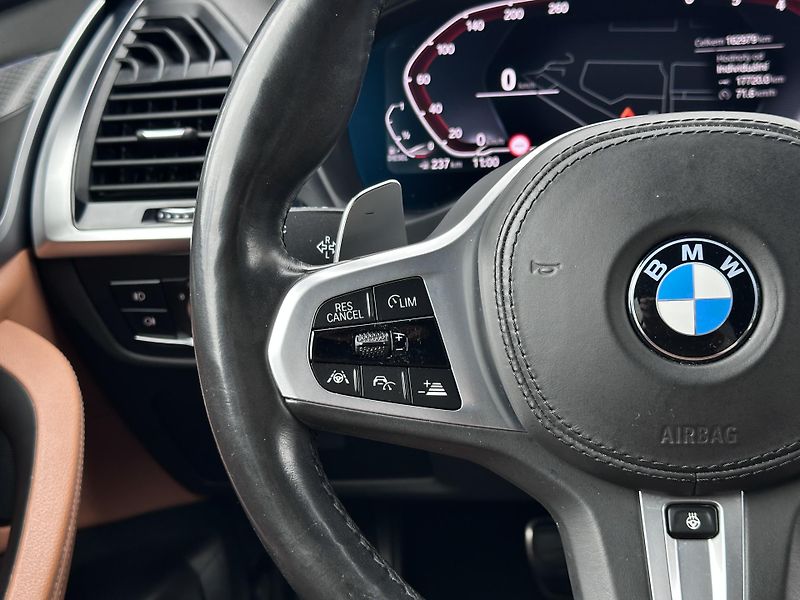 BMW X4 xDrive30d M-Sport - fotka 11 z 26
