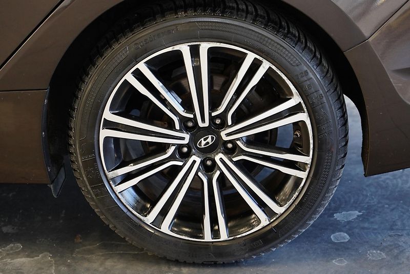 Hyundai i40 - fotka 10 z 28