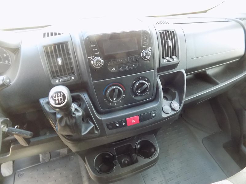 Fiat Ducato (2015) 2,3 96KW 7MÍST 3STR SKLÁPĚČ  - fotka 23 z 53