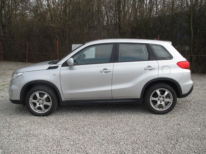 Suzuki Vitara 1.6 LPG - fotka 3 z 17