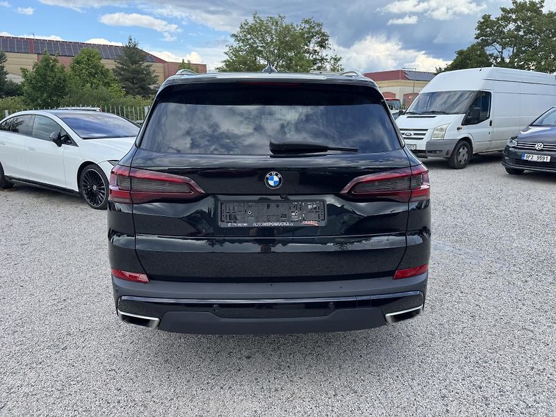 BMW X5 (2022)  xDrive40d 250 KW  - fotka 7 z 21