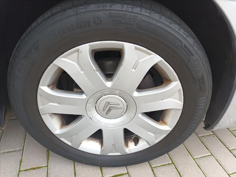 Citroën C4 1,4 i,65kw,ČR,1MAJ,KLIMA, - fotka 22 z 29