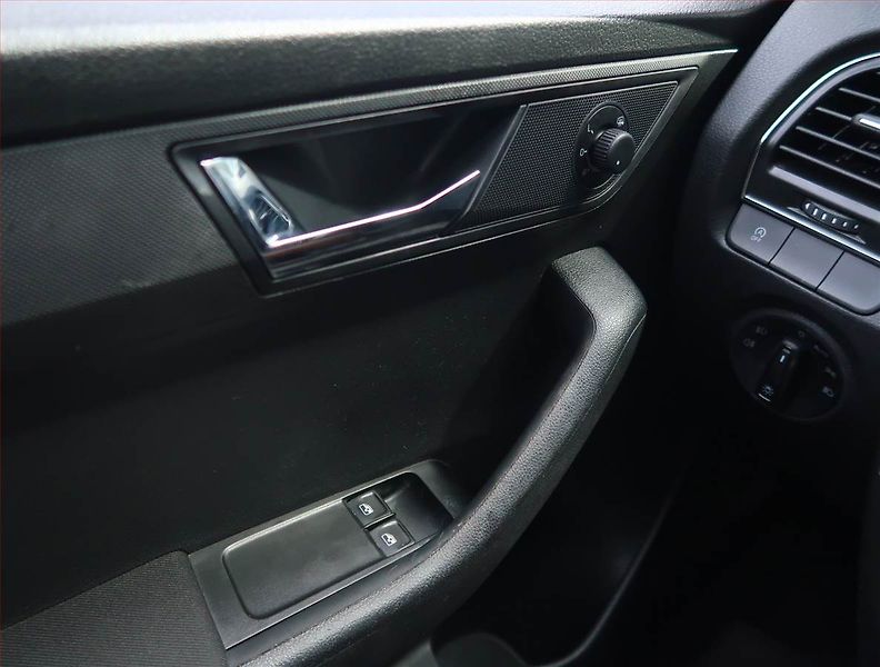 Škoda Fabia (2021) Ambition 1.0 TSI, ČR,1.maj - fotka 16 z 17