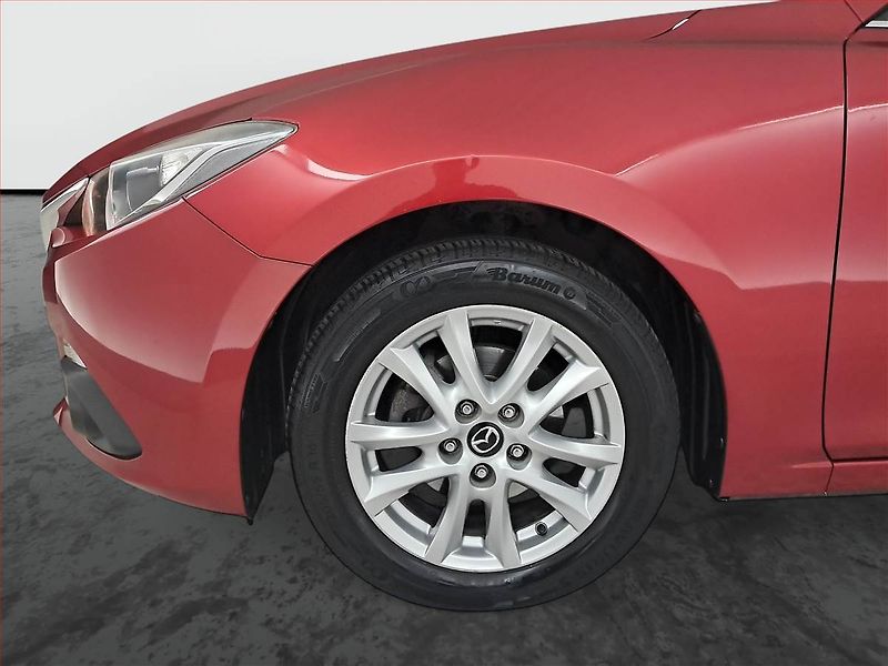 Mazda 3 (2014) 1.5 Skyactiv-G, Navi, Tempomat - fotka 15 z 19