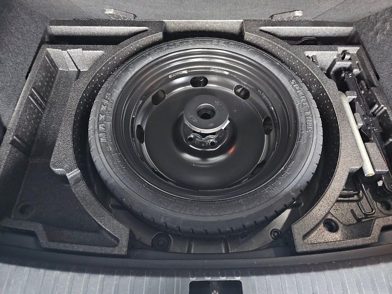 Škoda Karoq (2020) 2.0TDI 110kW 4x4 DSG SPORTLINE - fotka 27 z 28