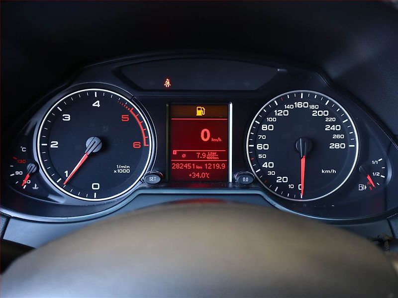 Audi Q5 (2008) 2.0 TDI, 4X4, Serv.kniha - fotka 9 z 17