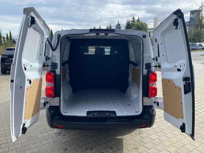 Peugeot Expert (2026) Polocombi L3 2.2 BHDi 150 MAN6 - fotka 7 z 24