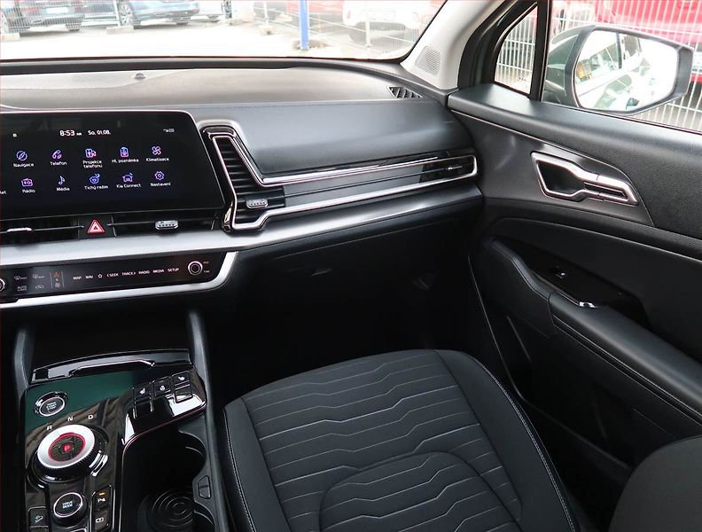 Kia Sportage (2023) 1.6 T-GDI MHEV, MHEV,Automat - fotka 8 z 28