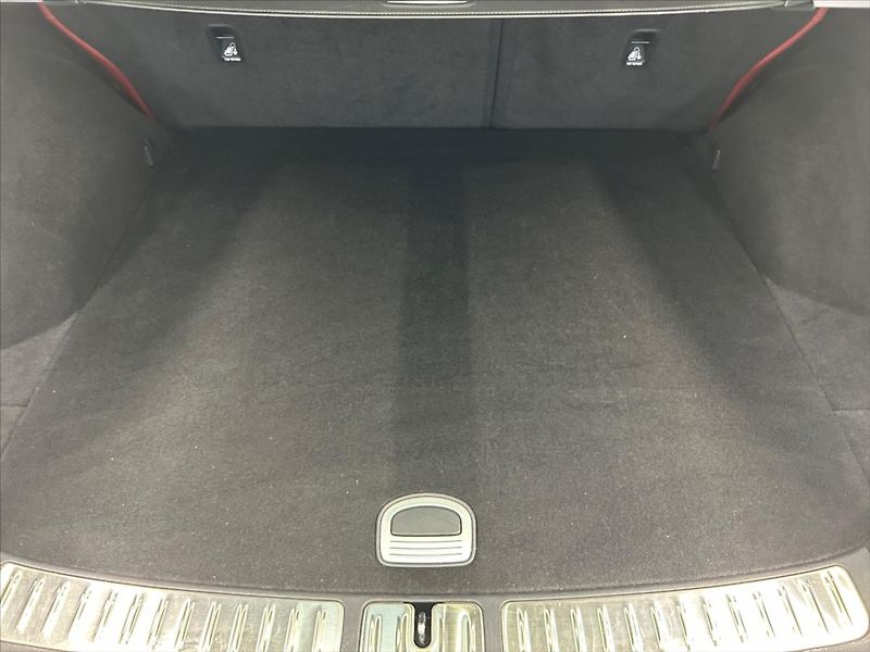 Genesis GV70 2,5 T AWD SPORT - fotka 14 z 14