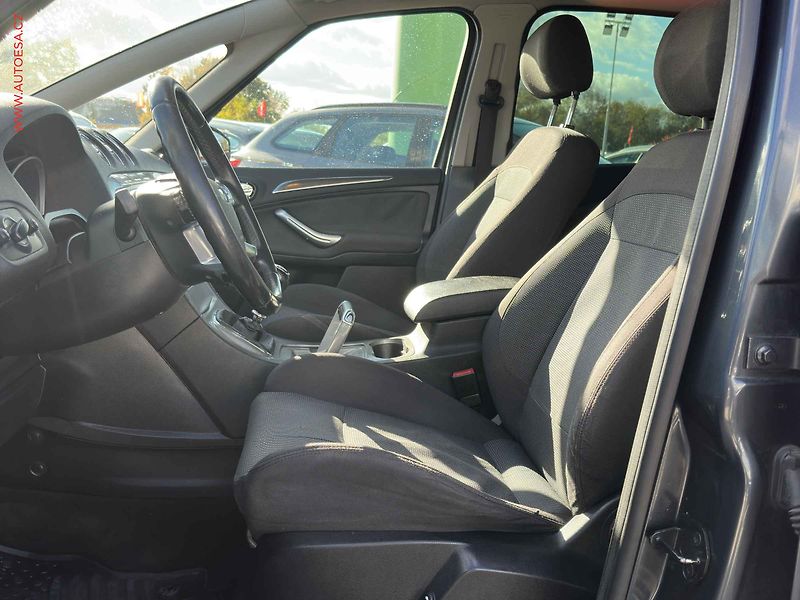 Ford S-MAX (2007) 1.8 TDCi, AC, tažné - fotka 9 z 17