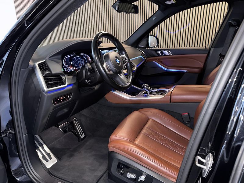 BMW X5 M50i V8 Laser Tažné HUD Záruka - fotka 7 z 33