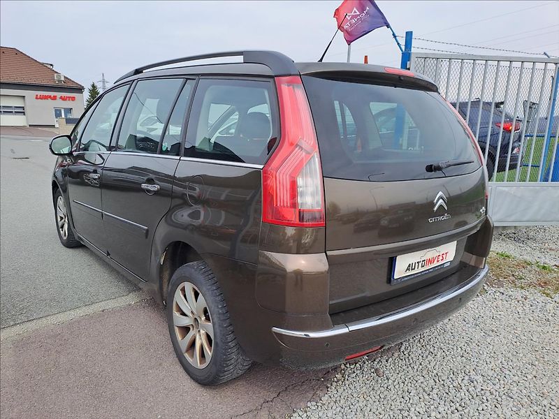Citroën C4 Picasso 1,6 HDI 7 MÍST KOUPENO CZ - fotka 4 z 15