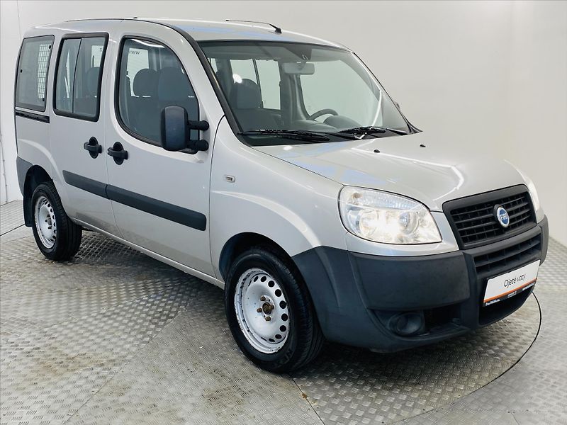 Fiat Dobló 1,4 i 57 kW - fotka 16 z 17